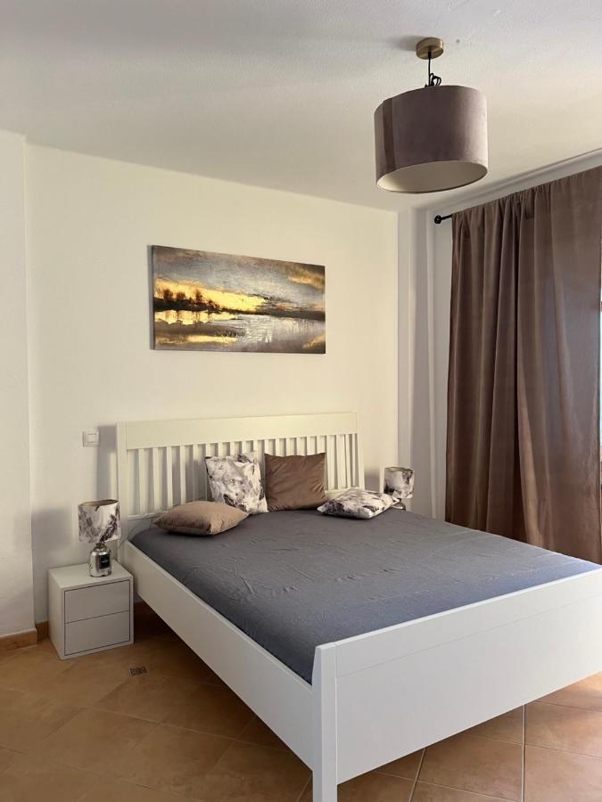 Lovely Sunny Apartment 아데제 외부 사진